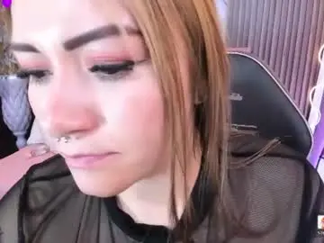 Lunakitty_tay  live sex cam