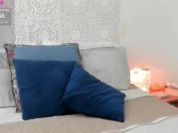 Maxzy_star  live sex cam