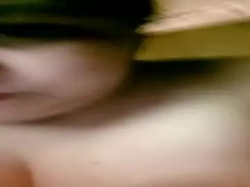 Mommy_licious  live sex cam