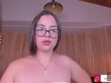 Allisonrogersx  live sex cam