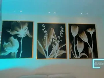 Allisonrogersx  live sex cam
