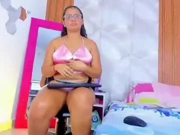 Alomdradiaz  live sex cam