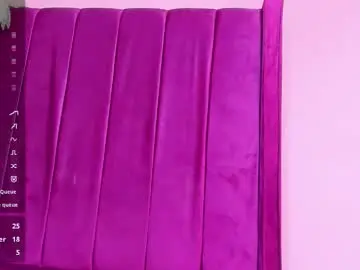 Foxyhillx  live sex cam