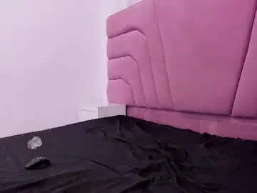 Foxyhillx  live sex cam