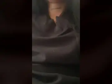Foxyhillx  live sex cam
