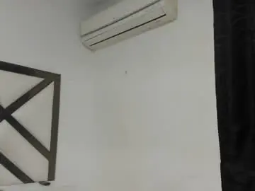 Foxyhillx  live sex cam