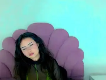 Glow_doll  live sex cam