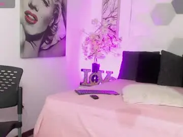 Lalycastro  live sex cam