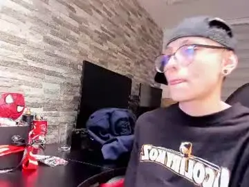 N3utro444  live sex cam