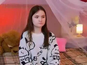 Strawbunnybite  live sex cam