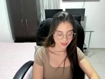 Veronicamiller22  live sex cam
