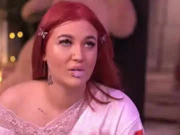 Akaliluna  live sex cam