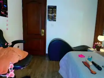 Ambaross  live sex cam