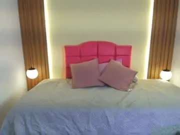 Ambaross  live sex cam