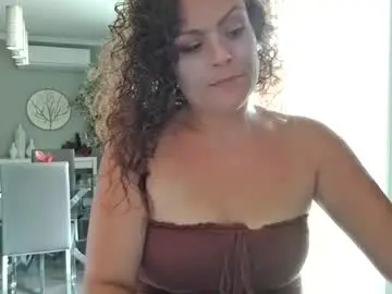 Curlyq89  live sex cam