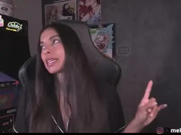 Dianne_nanatzu  live sex cam