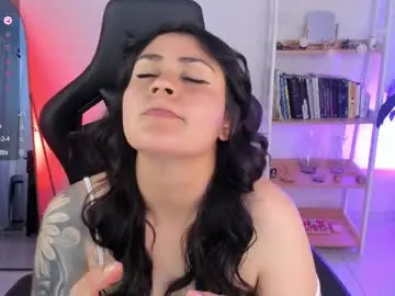 Emmax_x  live sex cam