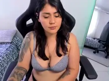 Emmax_x  live sex cam