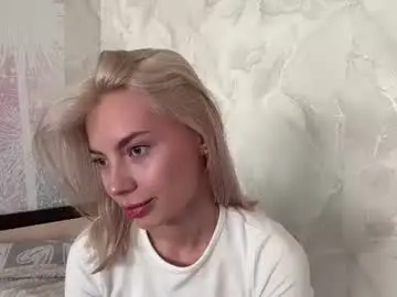 Leomaainslie  live sex cam