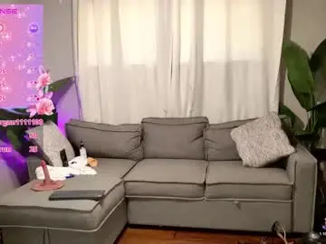 Melissacumms  live sex cam