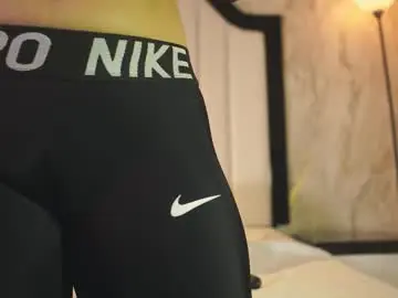 Mia_coliin  live sex cam