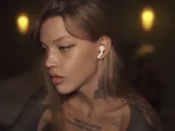 Mileeena  live sex cam