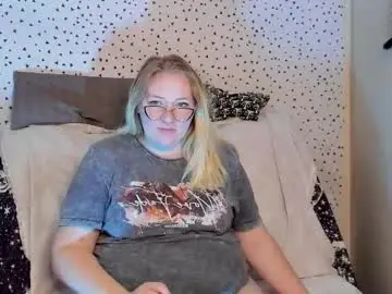 Puffybun  live sex cam