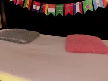 Twodolls18  live sex cam