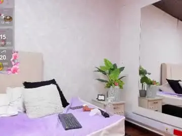 Valentinarivers  live sex cam