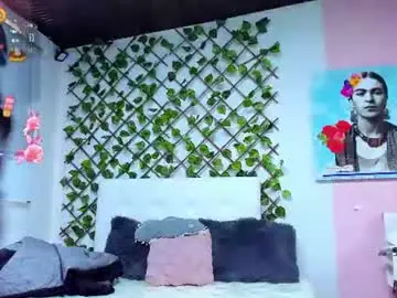Valentinarivers  live sex cam