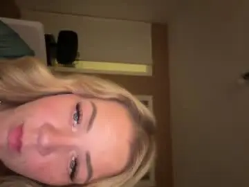 Bettyspaghetti10  live sex cam