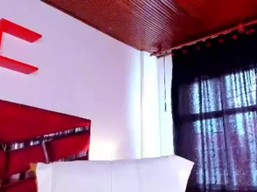 Danna_lovs  live sex cam
