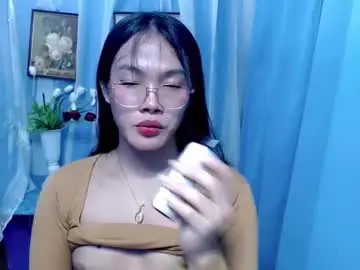 Ella_fuma  live sex cam