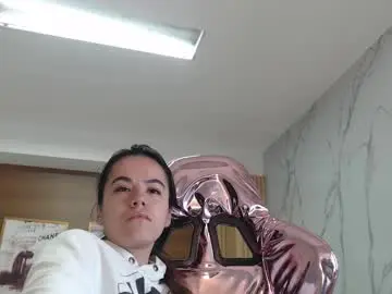 Esmaralda_s  live sex cam