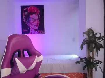 Esmeralda098  live sex cam