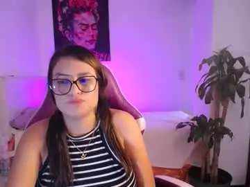 Esmeralda098  live sex cam