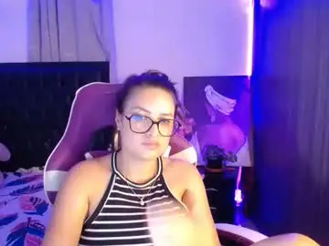Esmeralda098  live sex cam