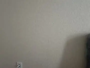 Floatingfragmentt  live sex cam