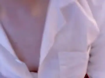 Meedussa7  live sex cam