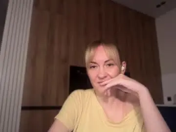 Nuvellaa  live sex cam