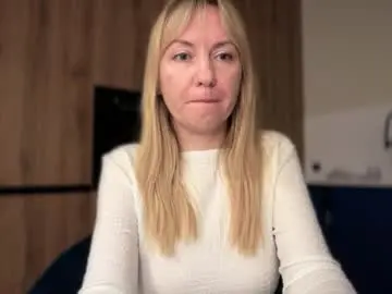 Nuvellaa  live sex cam