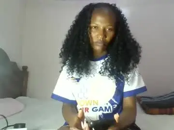 Prettie_petitee  live sex cam