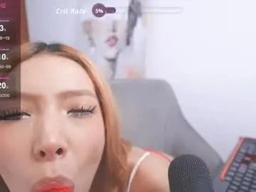 Suki_3  live sex cam