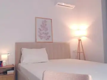 Bonjourlabelle  live sex cam