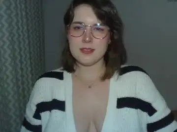 Claralovely  live sex cam