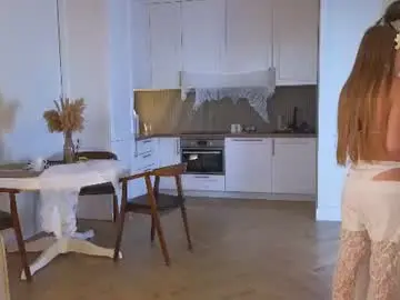 Deevolentine  live sex cam