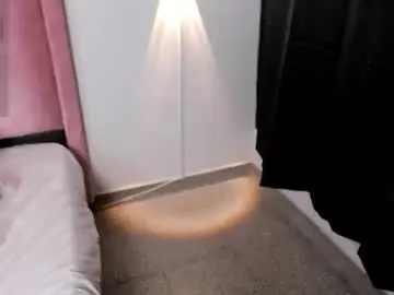 Ella_owen1  live sex cam