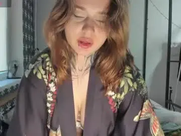Elyaplegg  live sex cam