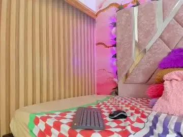 Emily_velvet_  live sex cam