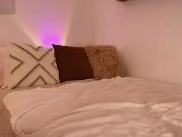 Evelyn__16  live sex cam